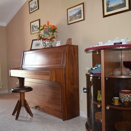 Amici Di Hackert Bed & Breakfast Caserta Luaran gambar