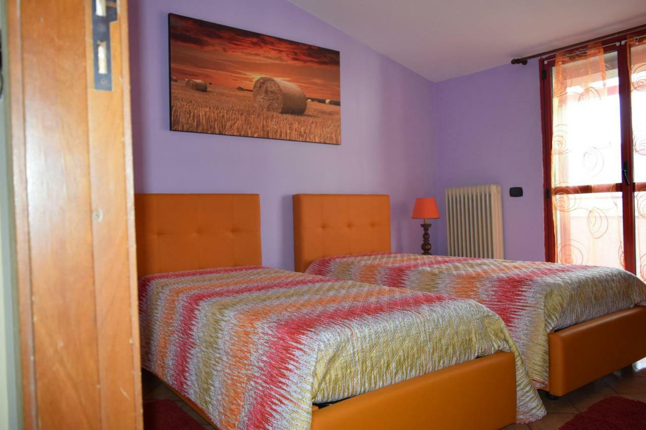 Amici Di Hackert Bed & Breakfast Caserta Luaran gambar