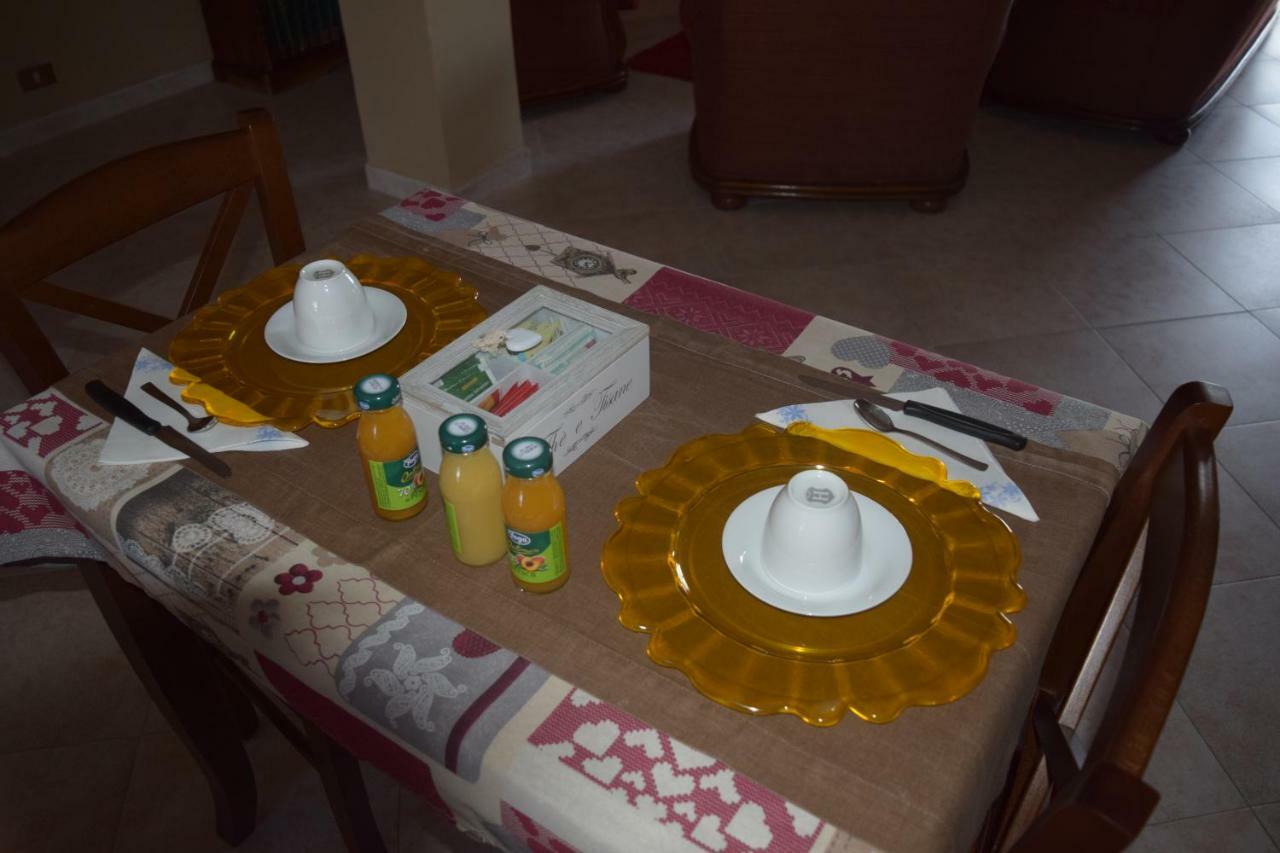 Amici Di Hackert Bed & Breakfast Caserta Luaran gambar