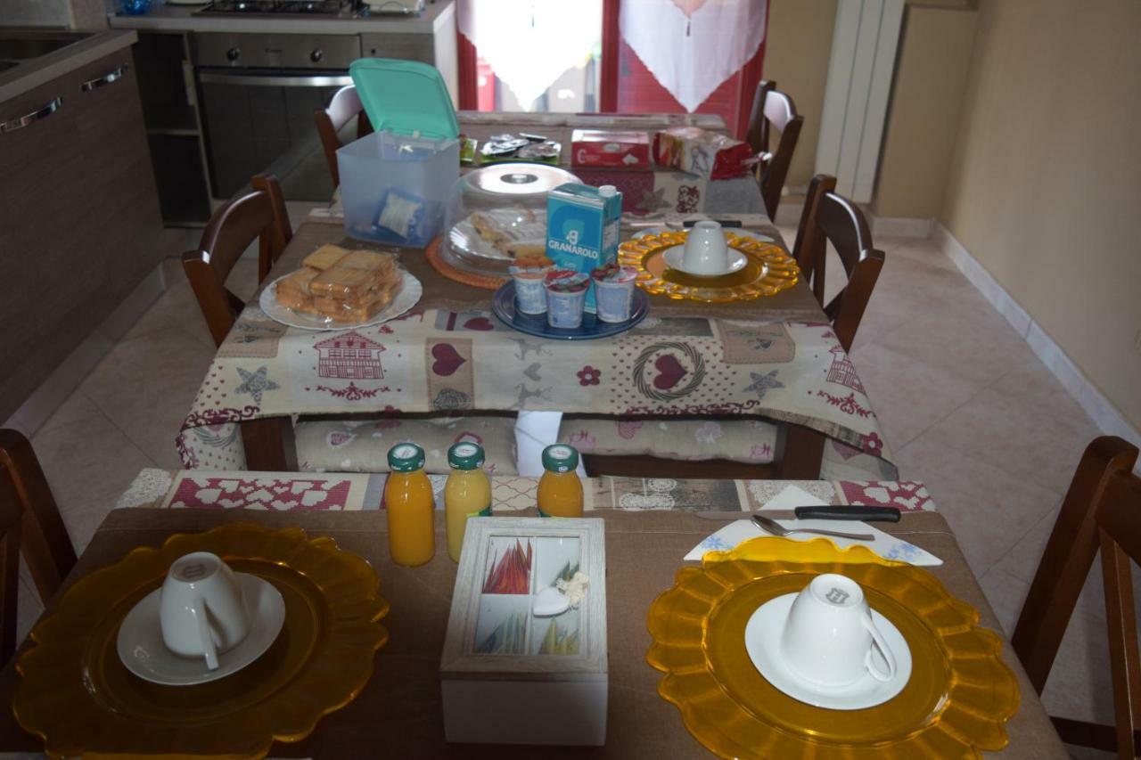 Amici Di Hackert Bed & Breakfast Caserta Luaran gambar