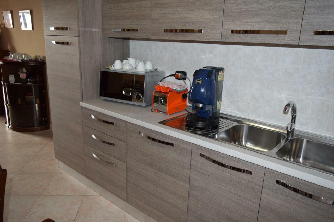 Amici Di Hackert Bed & Breakfast Caserta Luaran gambar
