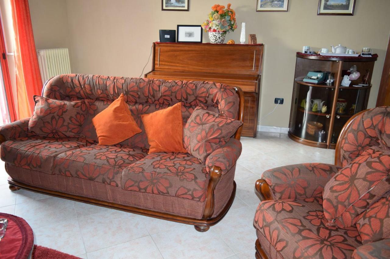Amici Di Hackert Bed & Breakfast Caserta Luaran gambar