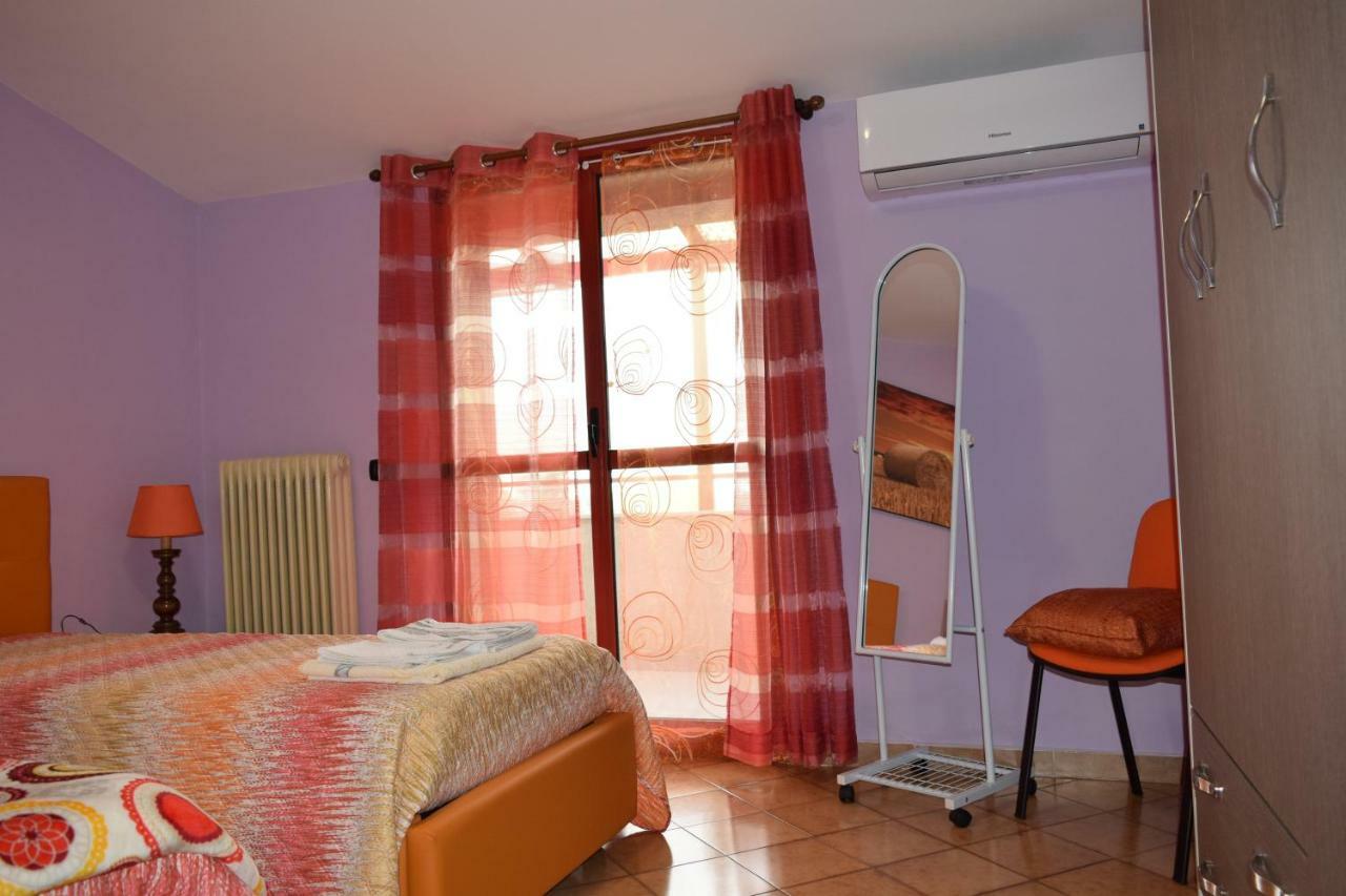 Amici Di Hackert Bed & Breakfast Caserta Luaran gambar
