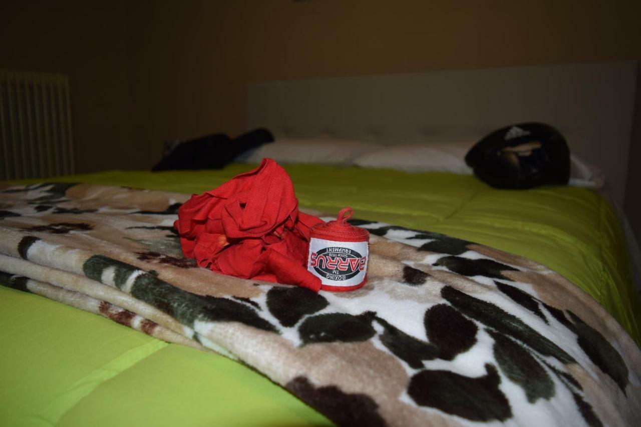 Amici Di Hackert Bed & Breakfast Caserta Luaran gambar